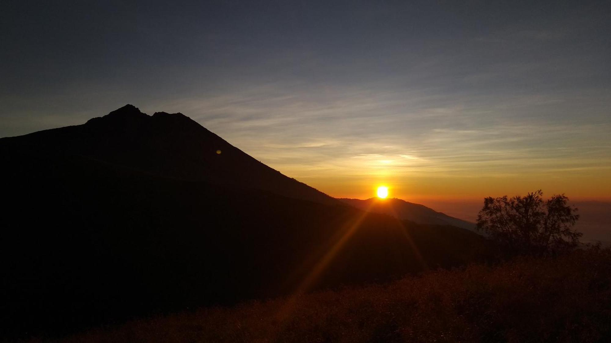 Alfarizi Homestay เตเตบาตู ภายนอก รูปภาพ